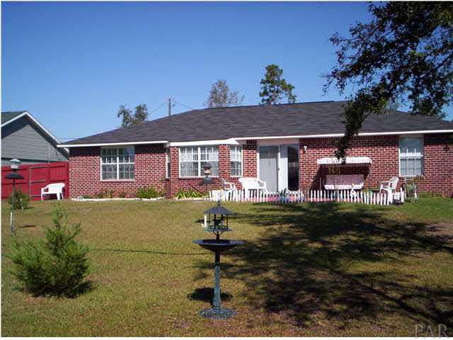 6755 Cedar Ridge Circle Milton, FL 32570 - Photo 11 of 13 Back of home.