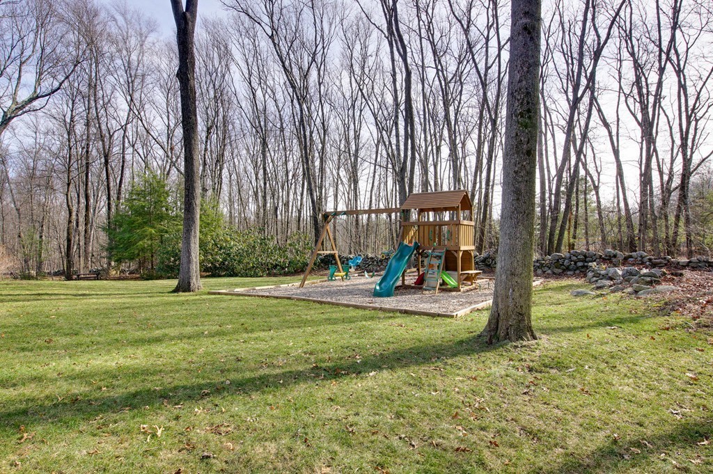 8 Hazel Road Hopkinton, MA 01748 - Photo 28 of 29 Gallery Image 28