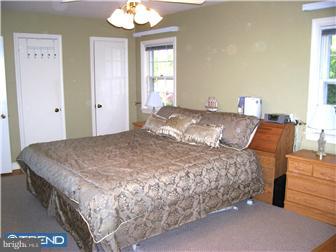 1 Lawnside Road Cheltenham, PA 19012 - Photo 6 of 11 Bedroom - Main