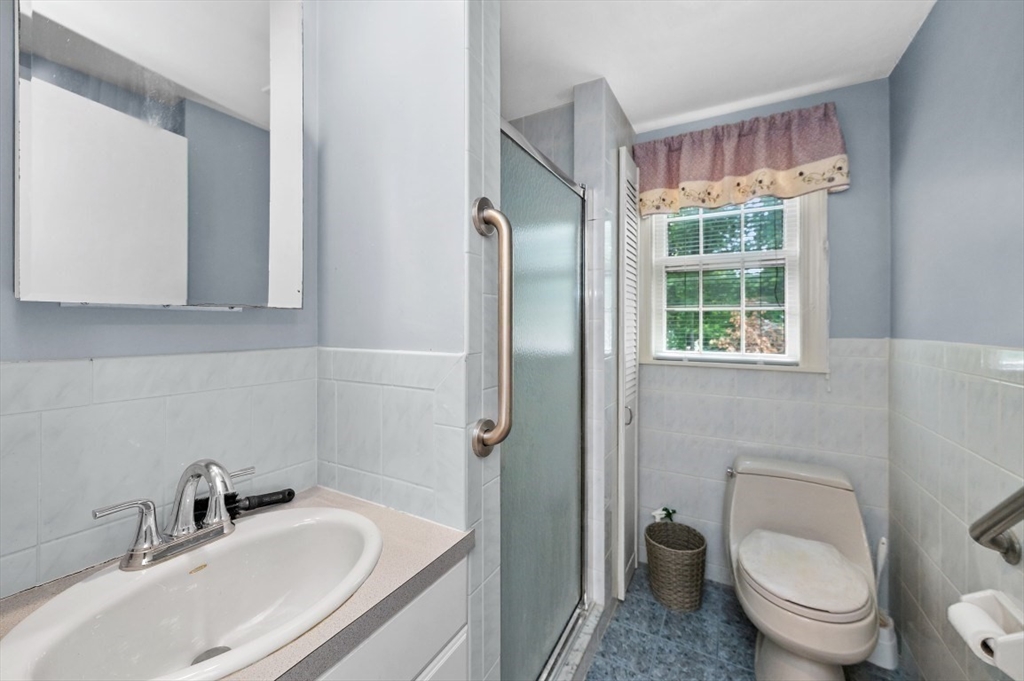 111 Warren Street Waltham, MA 02453 - Photo 36 of 42