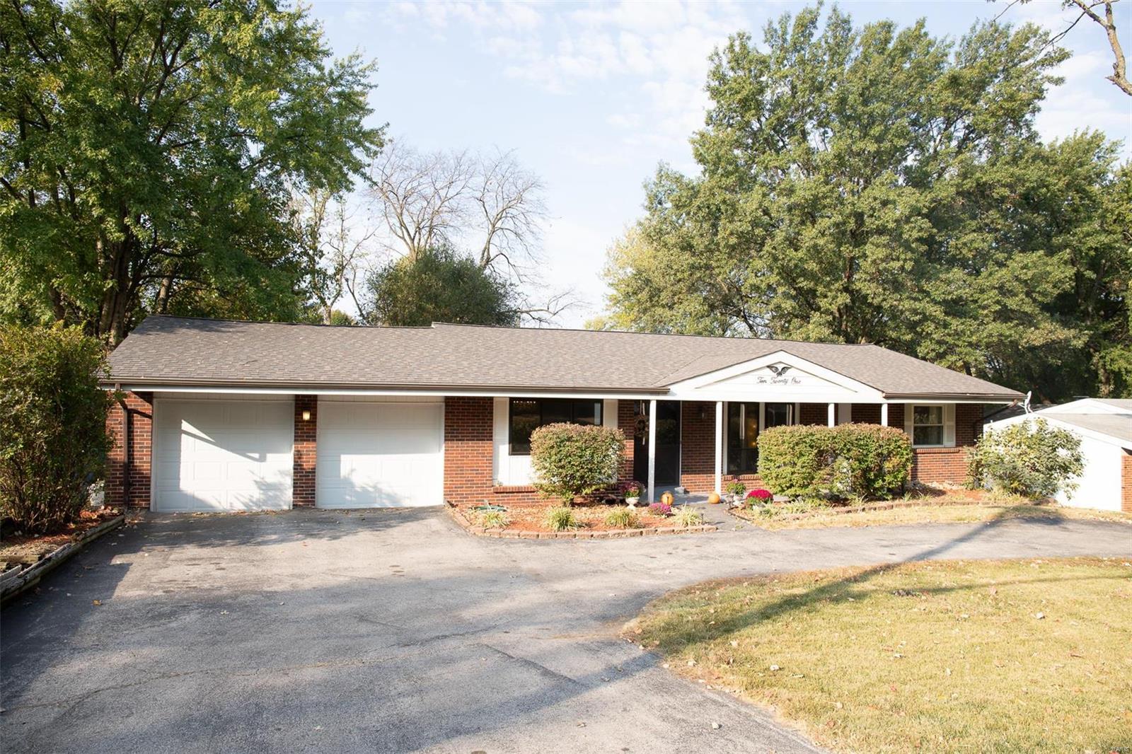 1021 Schulte Road St. Louis, MO 63146 - Photo 4 of 43 Gallery Image 4