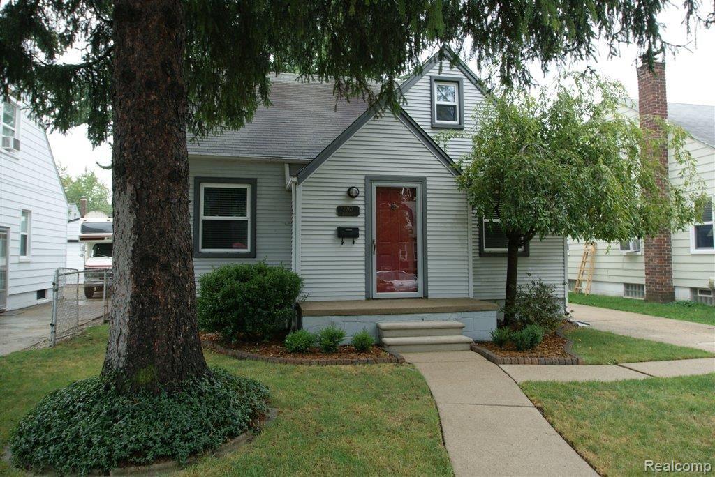 2267 Cambridge Road Berkley, MI 48072 - Photo 17 of 17 Front View 2