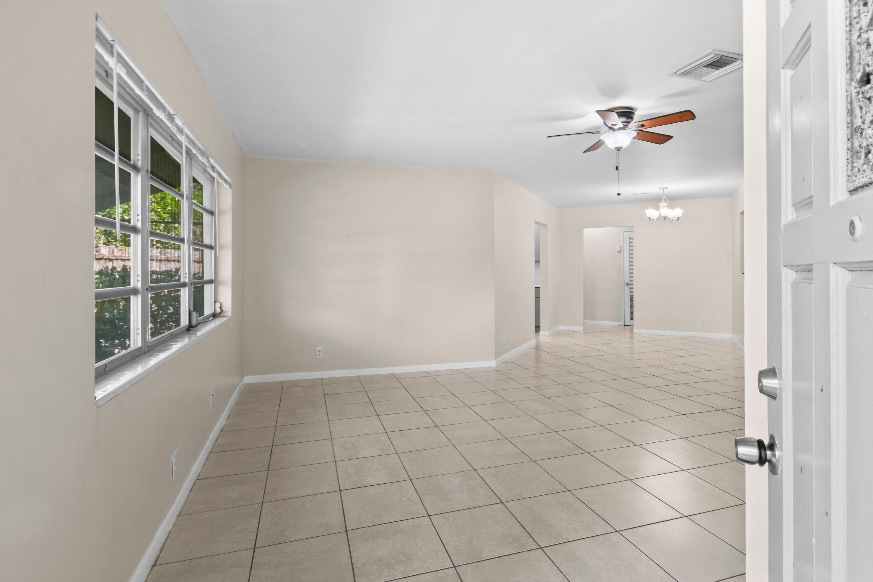 356 Cedar Avenue Tequesta, FL 33469 - Photo 6 of 51 a view of an empty room
