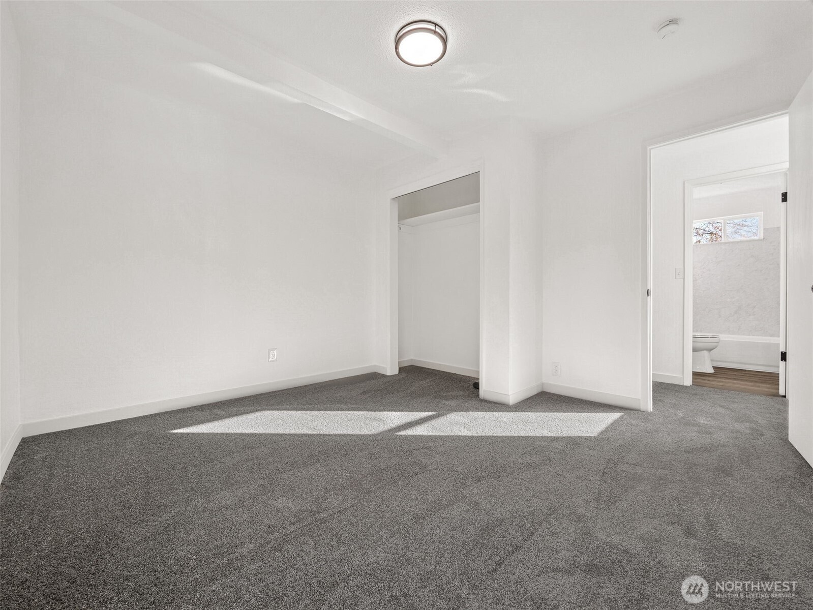 12535 Southeast Kent-Kangley Road Kent, WA 98030 - Photo 9 of 11 a view of an empty room