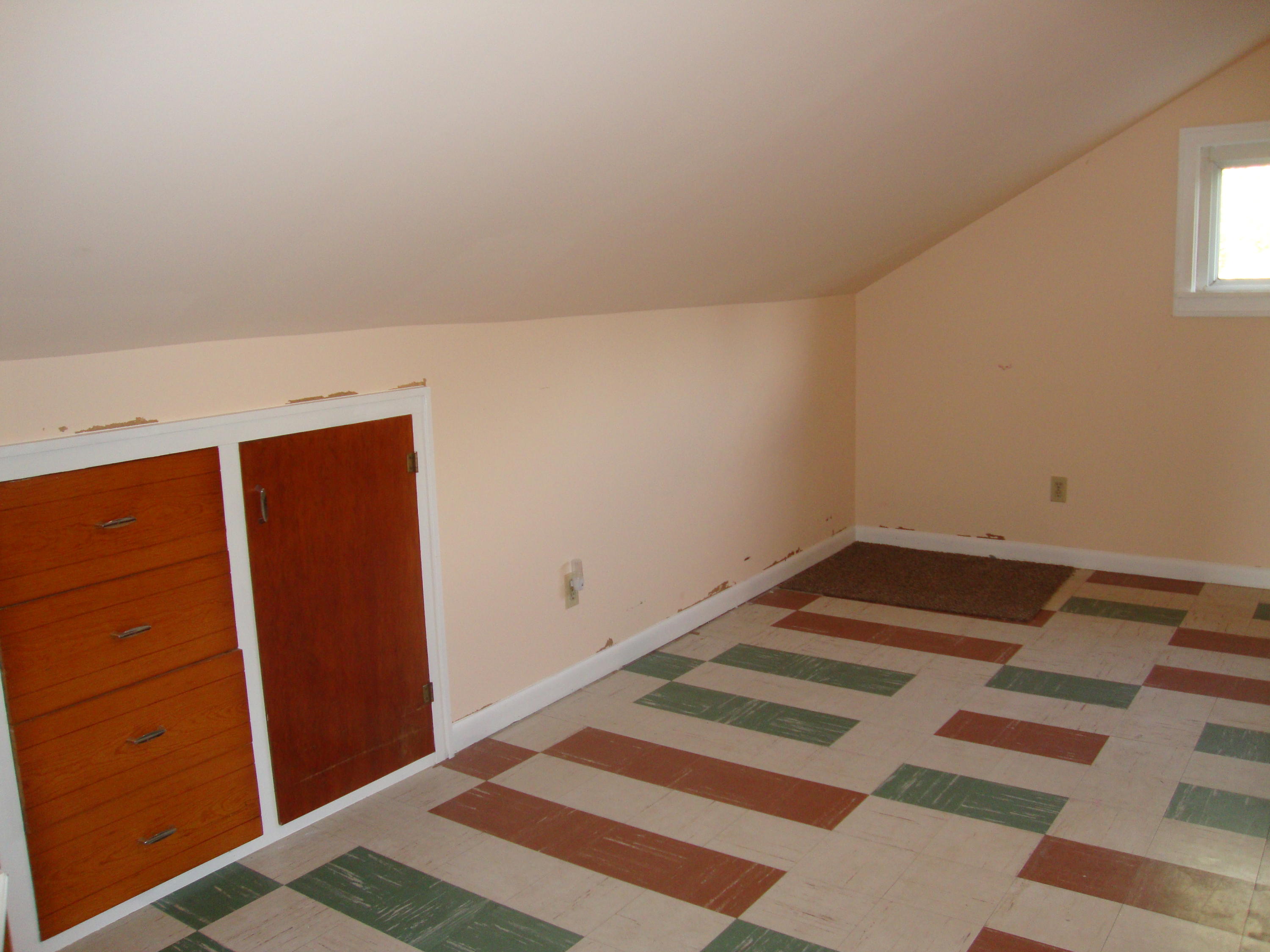 1057 Hayes Road Gaylord, MI 49735 - Photo 16 of 25 Gallery Image 16