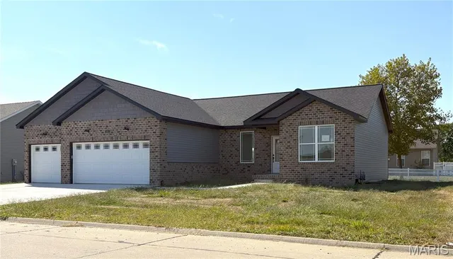 $452,900 | 113 Adderly Lane, Millstadt, IL 62260