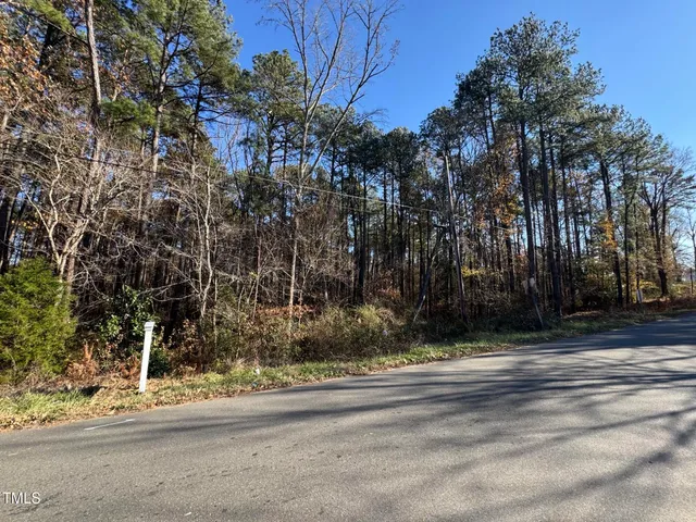 a picture of a bench and a window