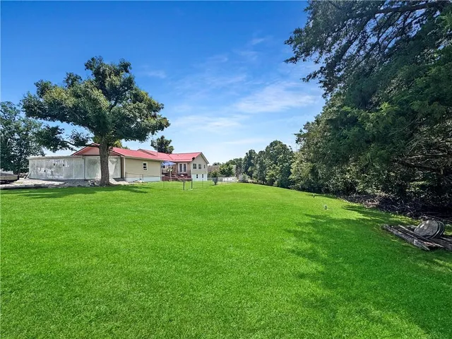 $285,000 | 33247 Bittner Drive, Warsaw, MO 65355