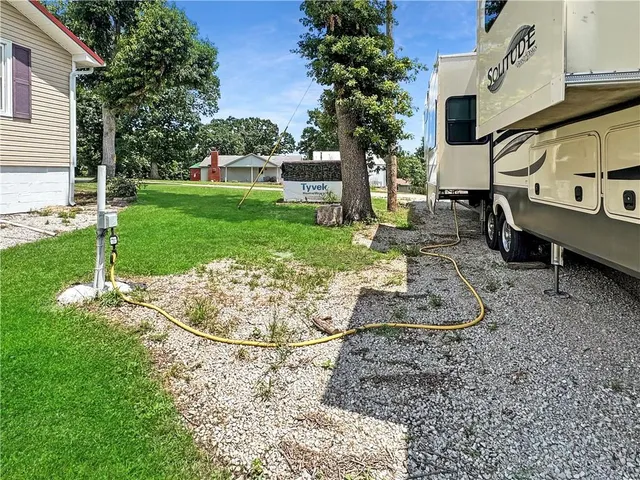 $285,000 | 33247 Bittner Drive, Warsaw, MO 65355