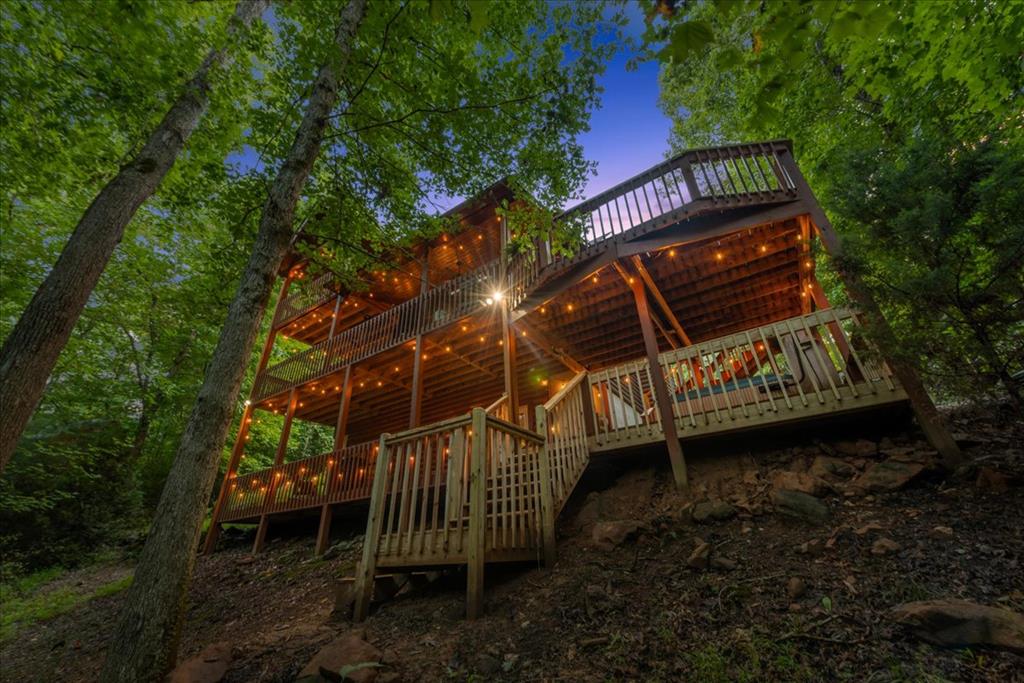 126 Brookwood Drive Blue Ridge, GA 30513 - Photo 1 of 84 Main View