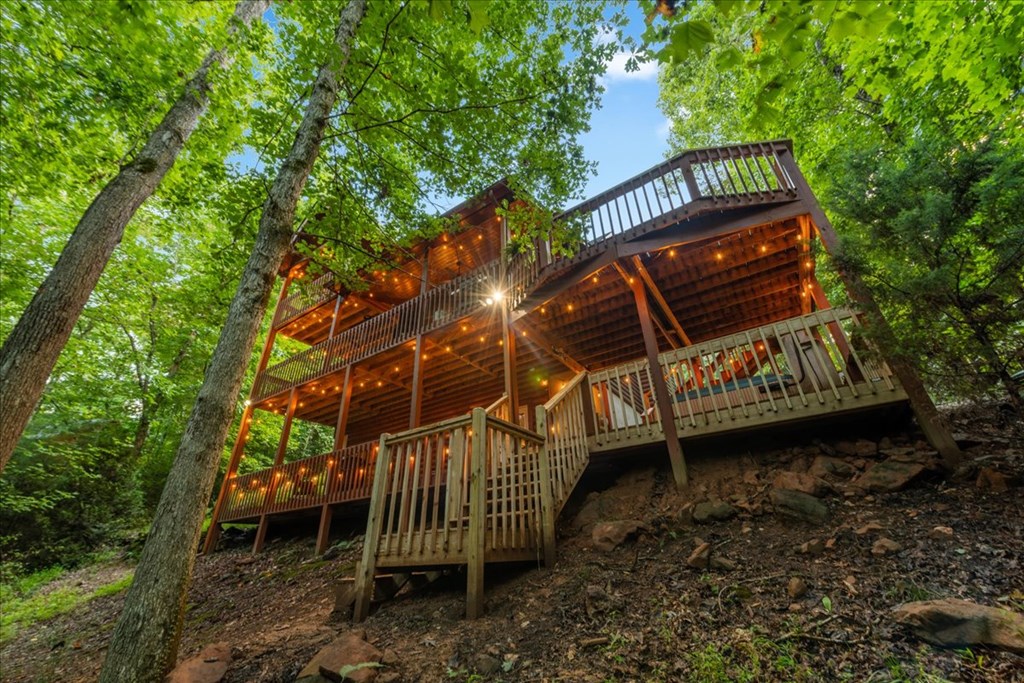 126 Brookwood Drive Blue Ridge, GA 30513 - Photo 16 of 84