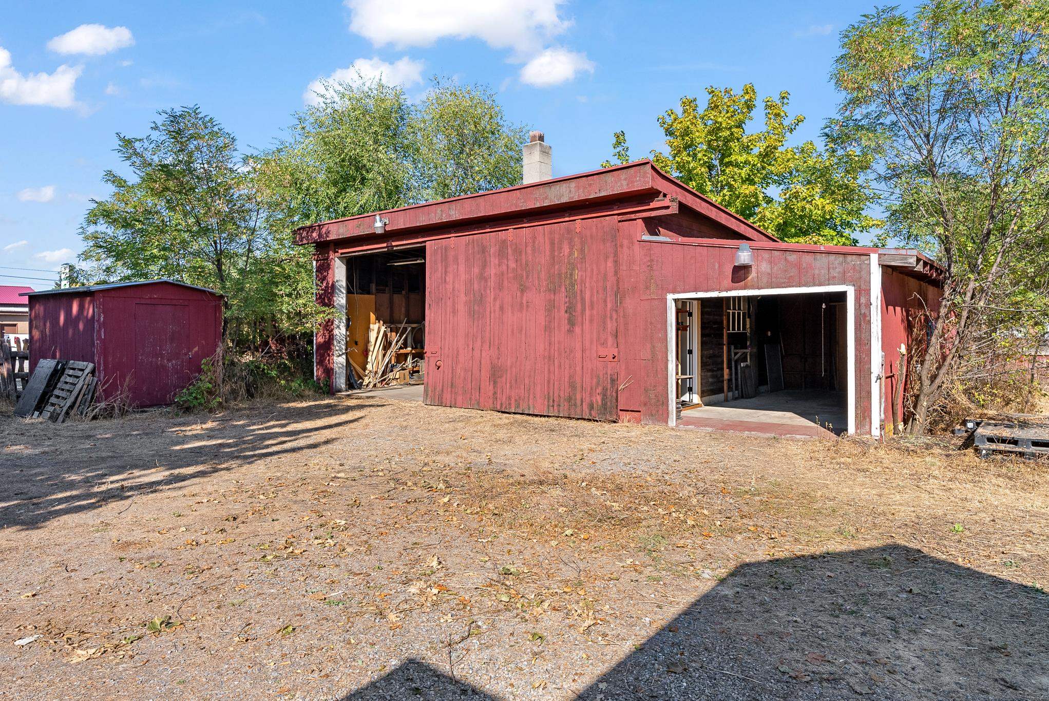 3815 East Peone Foothills Road Mead, WA 99021 - Photo 4 of 30 Gallery Image 4