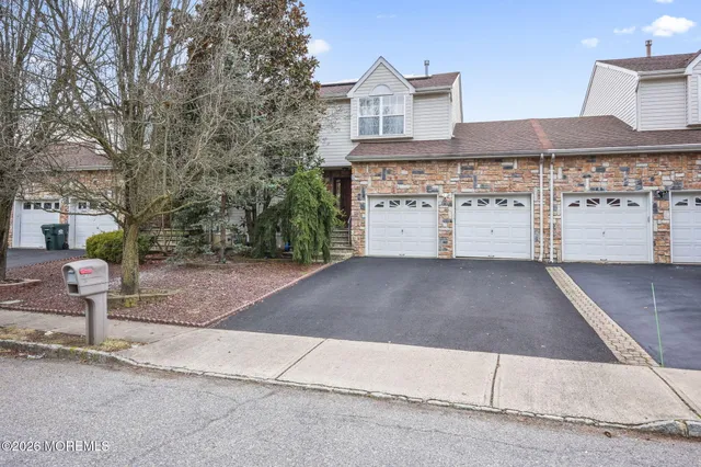 $4,000 | 10 Kinglet Avenue, Marlboro, NJ 07746