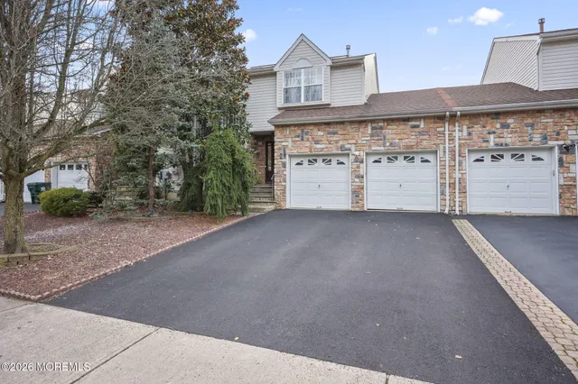 $4,000 | 10 Kinglet Avenue, Marlboro, NJ 07746