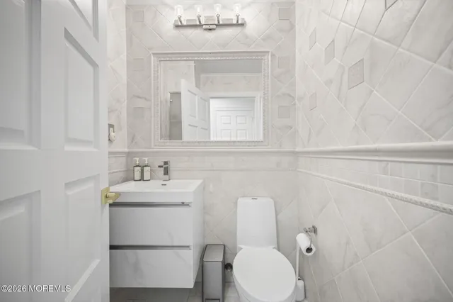 $4,000 | 10 Kinglet Avenue, Marlboro, NJ 07746