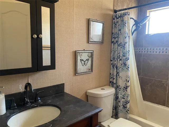 $2,900 | 1230 Donegal Lane, Garland, TX 75044