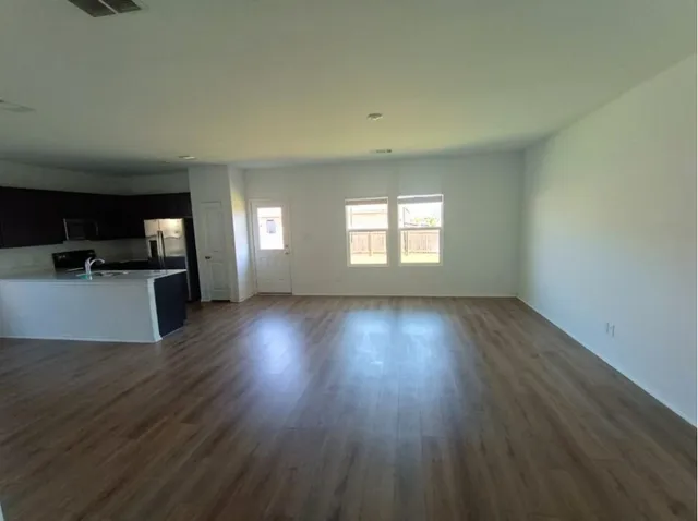 $2,195 | 100 Tugboat Annie Way, Jarrell, TX 76537