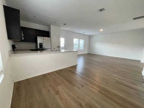 $1,795 | 100 Tugboat Annie Way, Jarrell, TX 76537