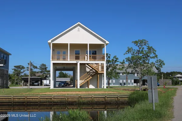 $419,900 | 11007 New York Street, Bay St. Louis, MS 39520