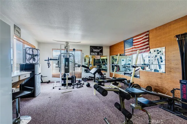 $749,900 | 8384 Highland Court, Oak Hills, CA 92344