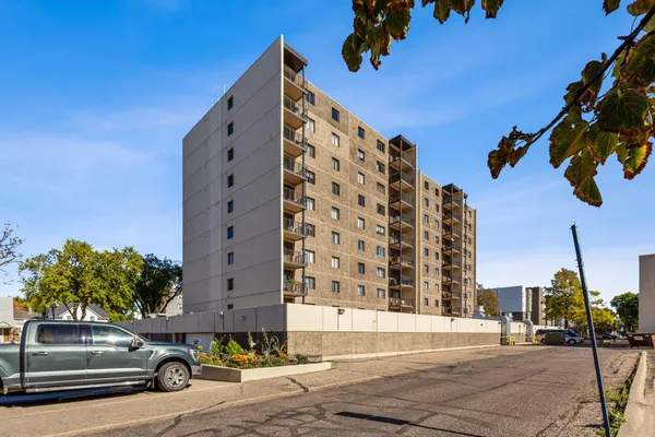 $220,000 | 1110 3rd Avenue North, Unit 801W, Fargo, ND 58102