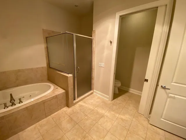 $428,500 | 19155 Thomson Drive, Unit 304, Brookfield, WI 53045