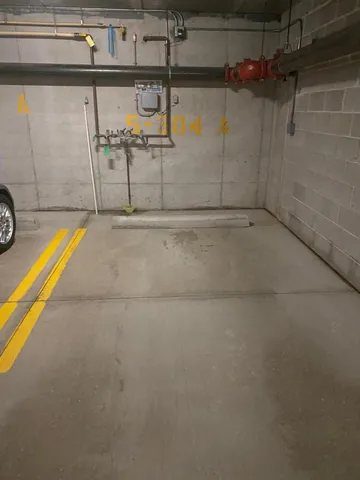 $428,500 | 19155 Thomson Drive, Unit 304, Brookfield, WI 53045