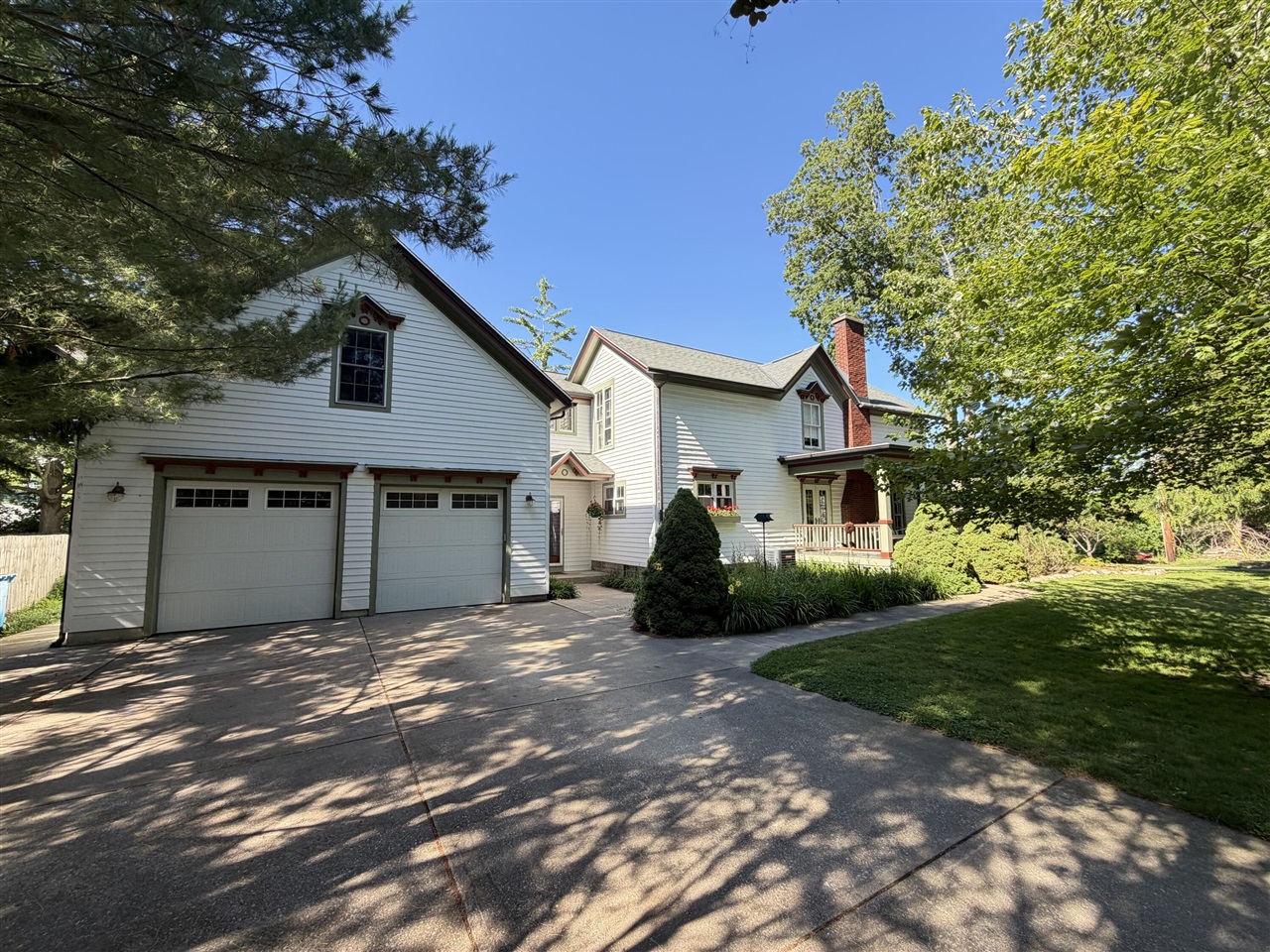 34 South Spring Street Douglas, MI 49406 - Photo 11 of 56 Gallery Image 11