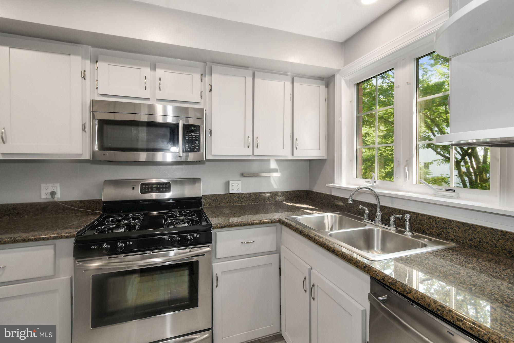 3230 Gunston Road Alexandria, VA 22302 - Photo 11 of 28 Gallery Image 11