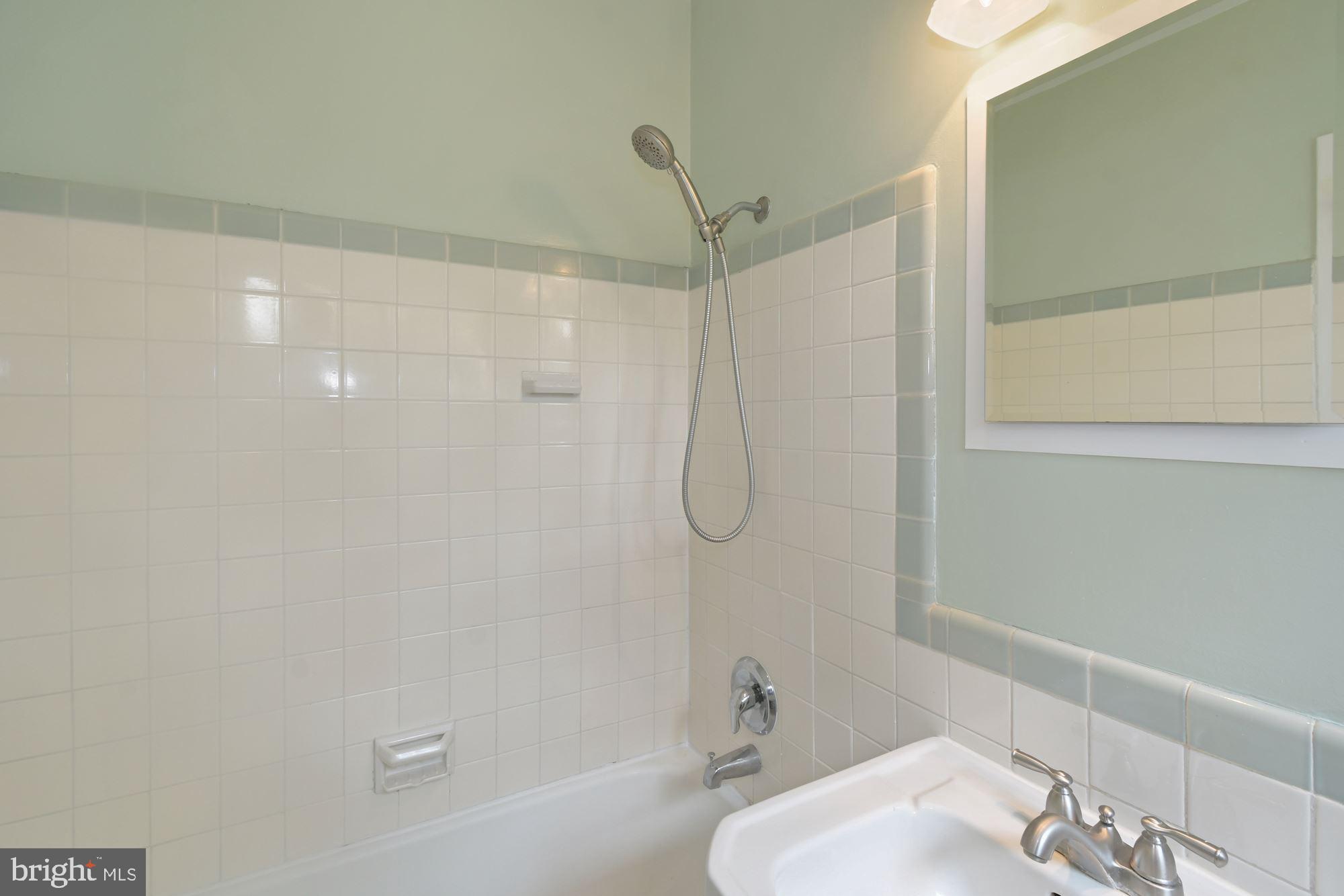 3230 Gunston Road Alexandria, VA 22302 - Photo 22 of 28 Gallery Image 22