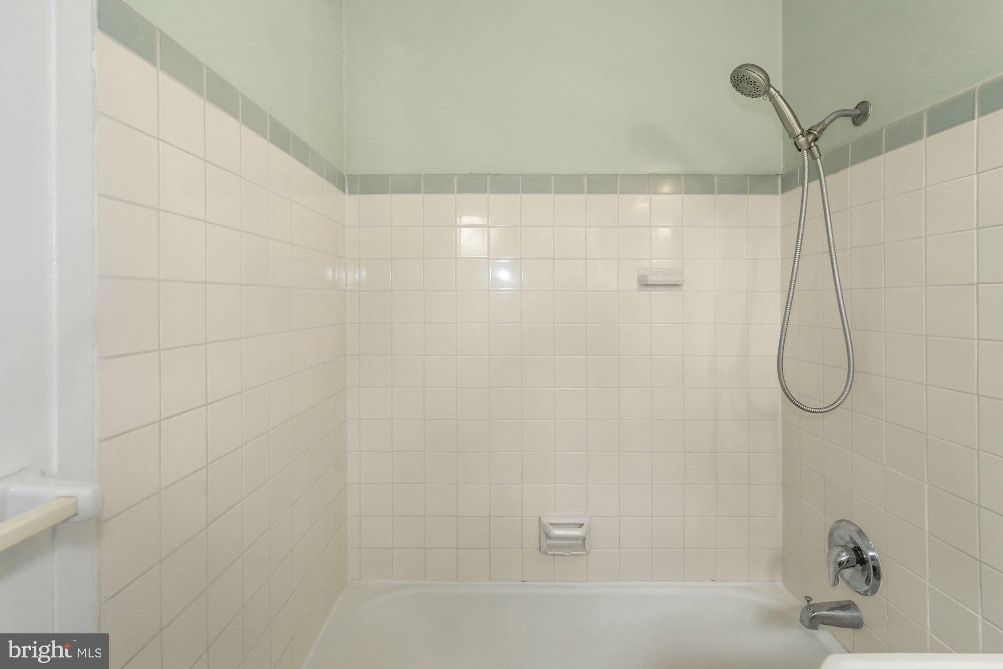 3230 Gunston Road Alexandria, VA 22302 - Photo 23 of 28 Gallery Image 23