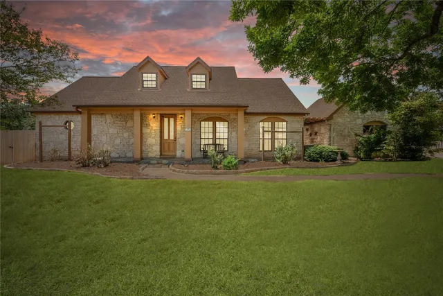 $548,999 | 605 Canyon Wren Drive, Buda, TX 78610