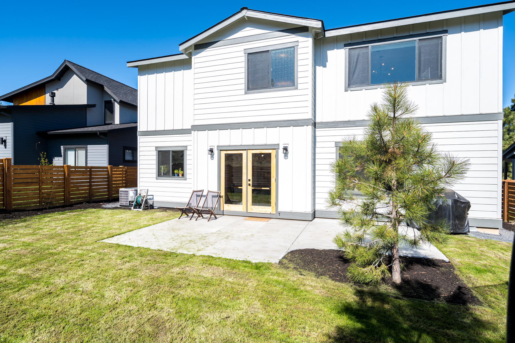 61188 Bachelor View Road Bend, OR 97702 - Photo 5 of 34 5 - Back 2