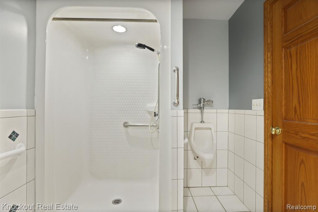 1914 Schust Road Saginaw, MI 48604 - Photo 28 of 54 Gallery Image 28