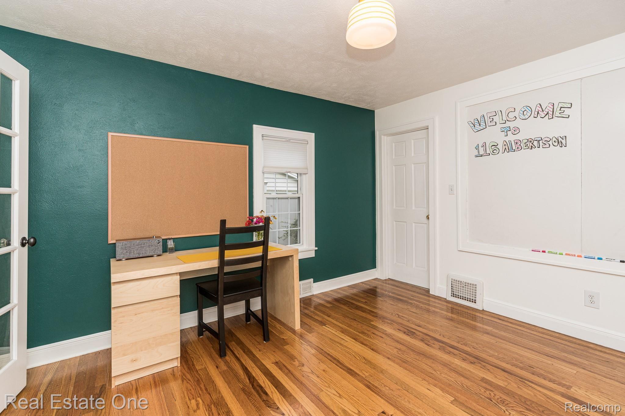 116 Albertson Street Rochester, MI 48307 - Photo 6 of 29 Den/Bedroom