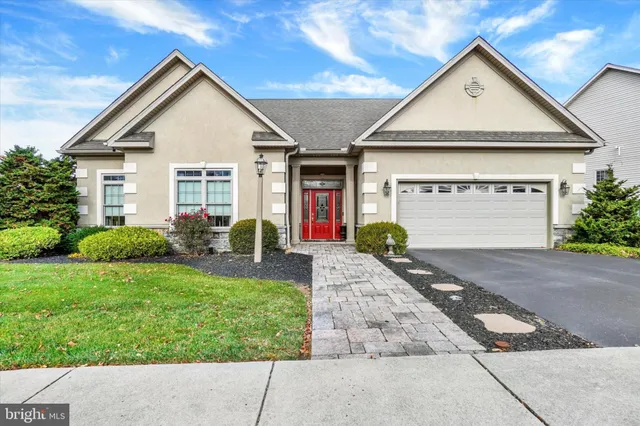 $475,000 | 10 Azalea Drive, Windsor, PA 17366