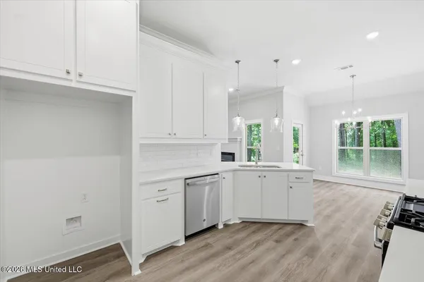 $359,900 | 225 Walter Jones Road, Mendenhall, MS 39114