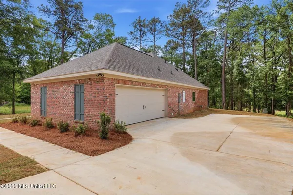 $359,900 | 225 Walter Jones Road, Mendenhall, MS 39114