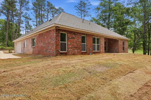 $359,900 | 225 Walter Jones Road, Mendenhall, MS 39114