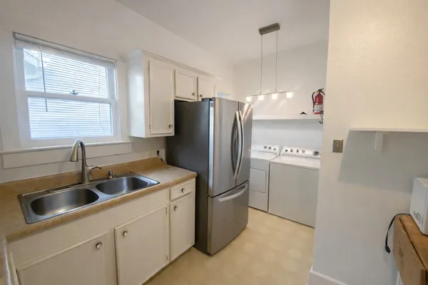 $2,650 | 4213 Avenue C, Unit A, Austin, TX 78751