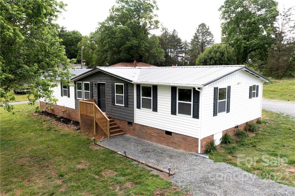 2413 Tilley Road Concord, NC 28025 - Photo 3 of 33 Gallery Image 3