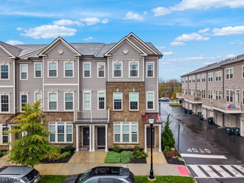 105 Robeson Street Somerville, NJ 08876 - Photo 3 of 48