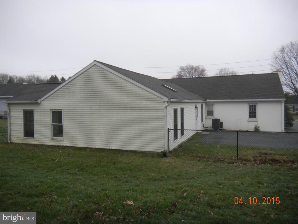 259 East Oregon Road Lititz, PA 17543 - Photo 2 of 13