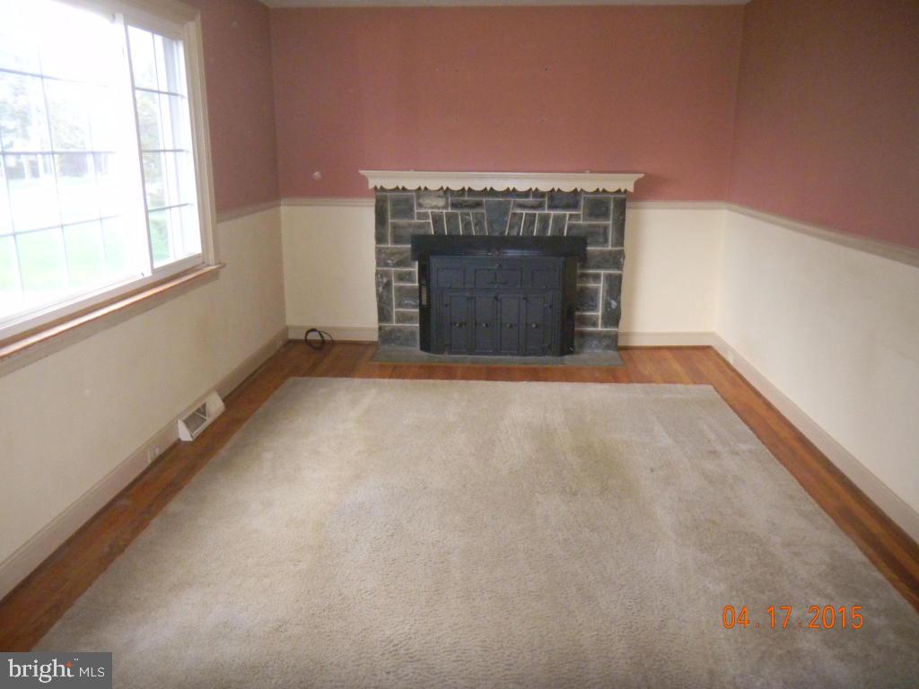 259 East Oregon Road Lititz, PA 17543 - Photo 6 of 13
