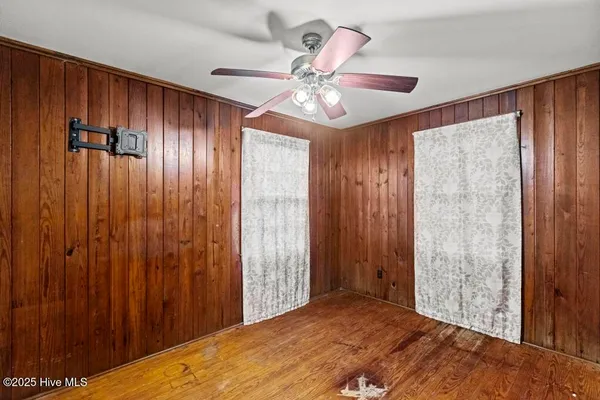 $198,500 | 4044 Highway 11, Willard, NC 28478