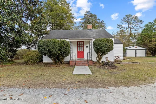 $198,500 | 4044 Highway 11, Willard, NC 28478