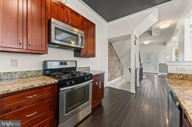 $2,350 | 3616 Reisterstown Road, Baltimore, MD 21215