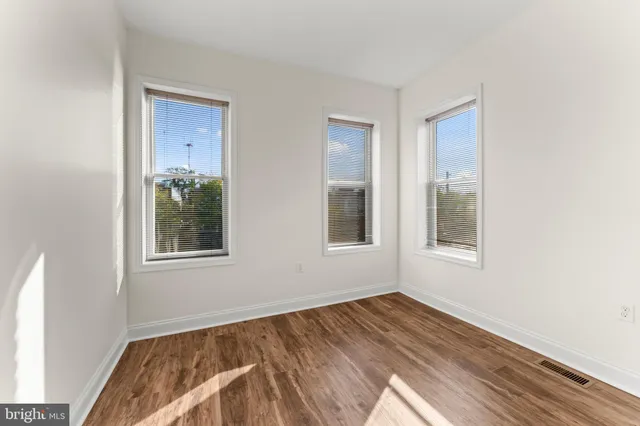 $2,350 | 3616 Reisterstown Road, Baltimore, MD 21215