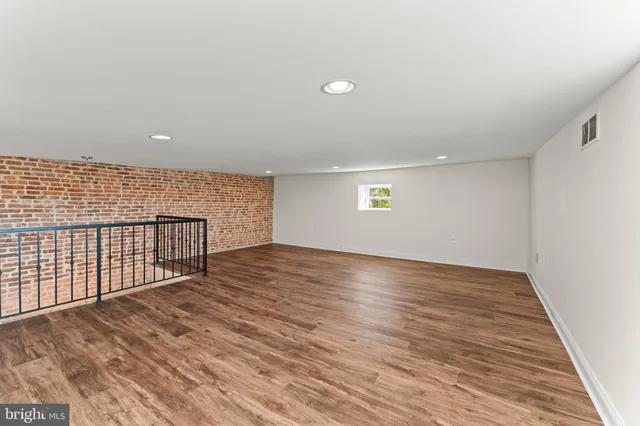 $2,350 | 3616 Reisterstown Road, Baltimore, MD 21215