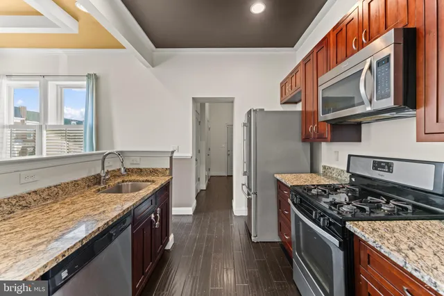 $2,350 | 3616 Reisterstown Road, Baltimore, MD 21215